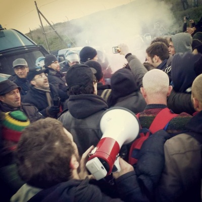 No MUOS: pacifici manifestanti massacrati dalle forze dell'ordine - Gianni Lannes